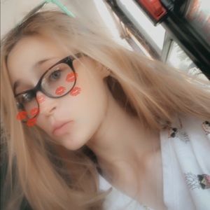 Meet your Posher, Abbie